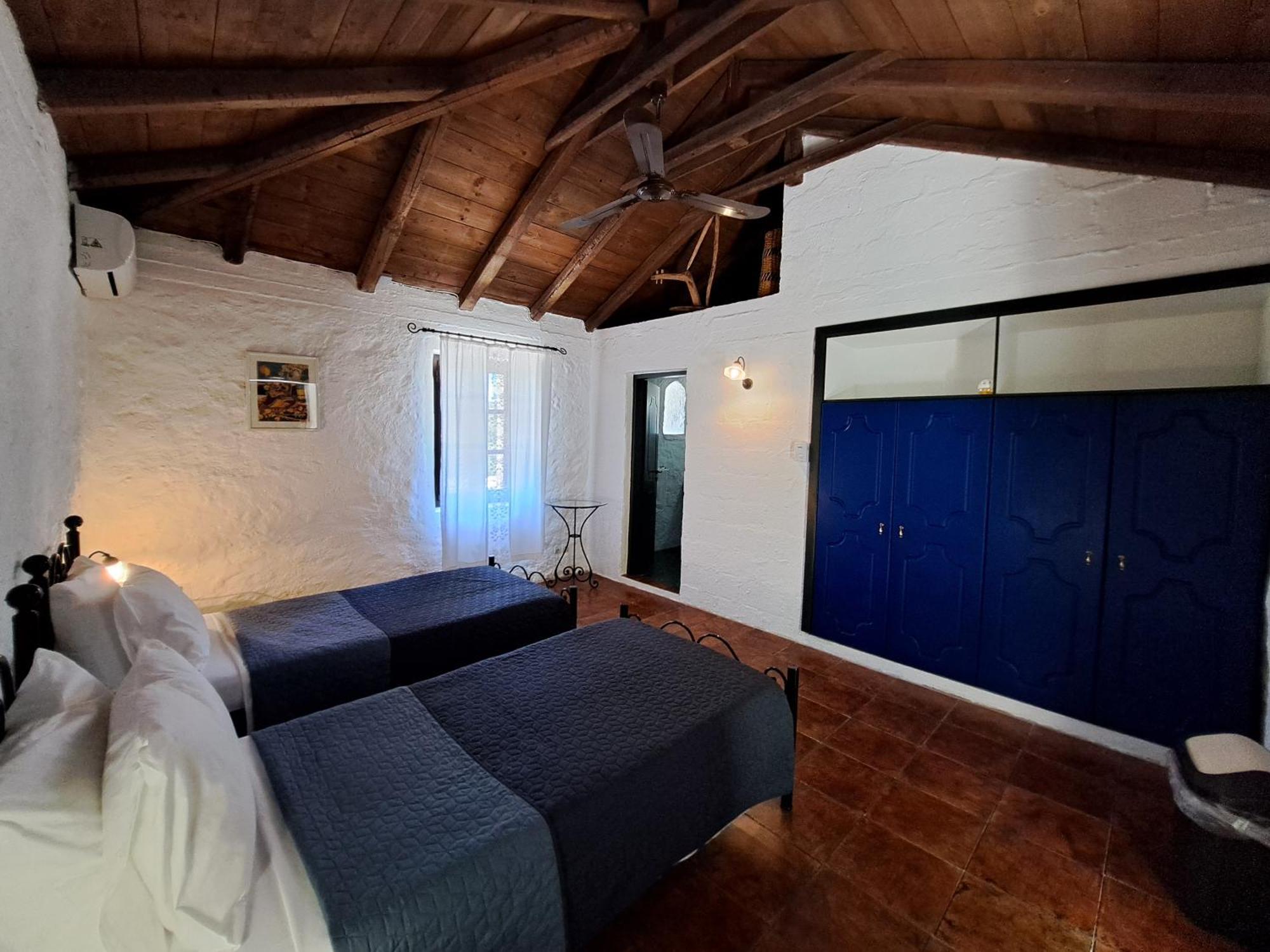 Tsivouli Accommodation Lithakia  エクステリア 写真