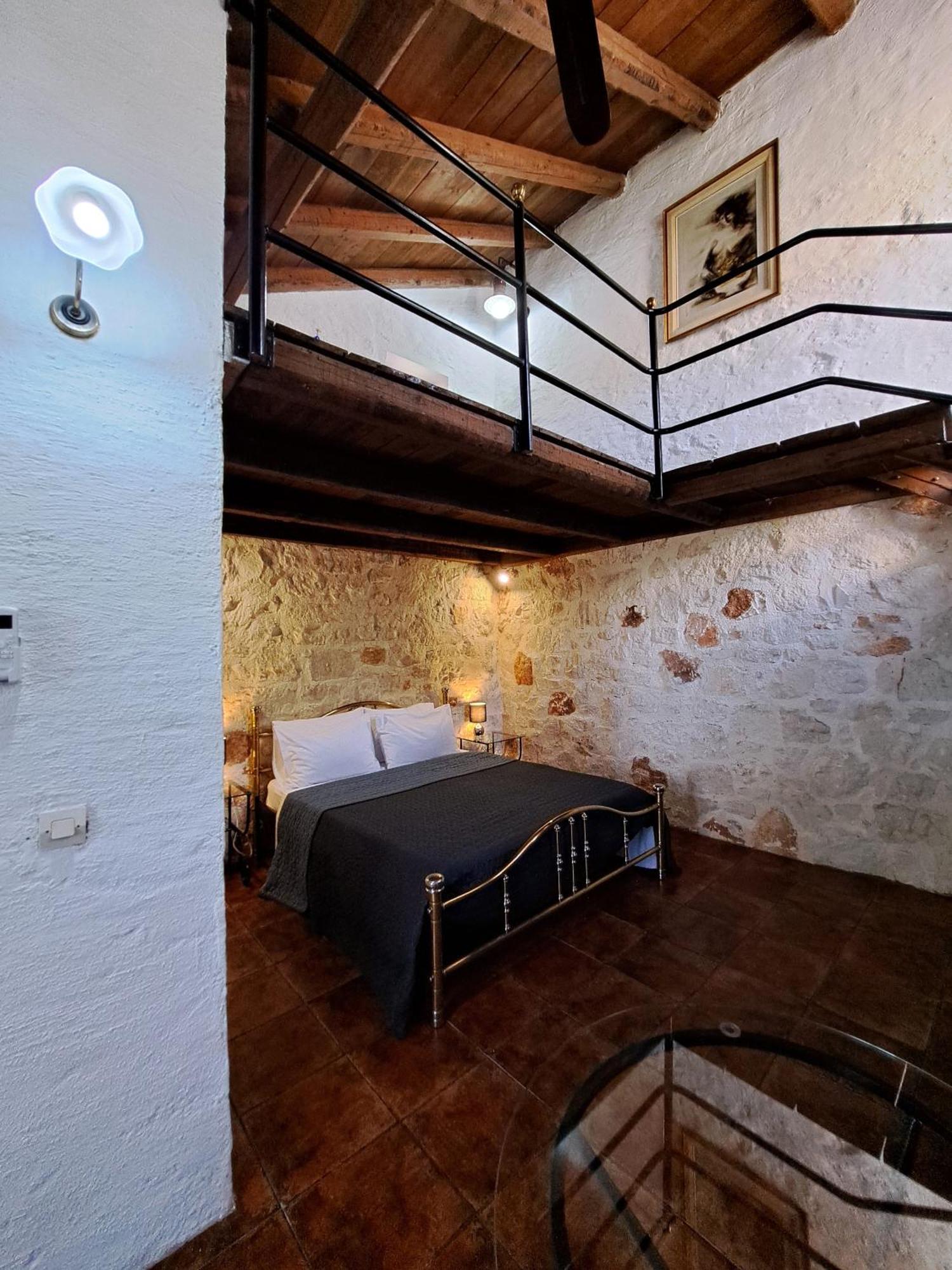 Tsivouli Accommodation Lithakia  エクステリア 写真