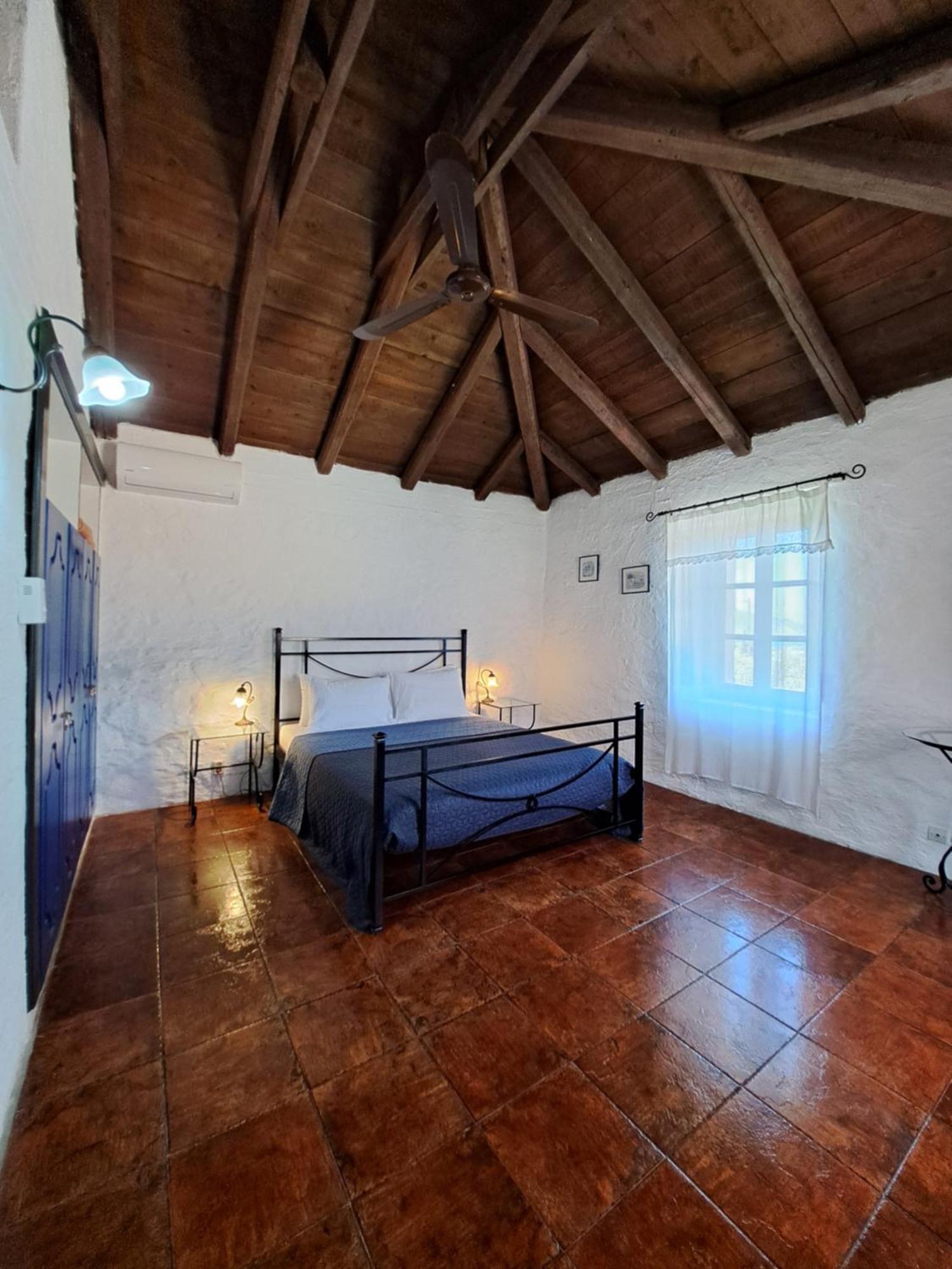Tsivouli Accommodation Lithakia  エクステリア 写真
