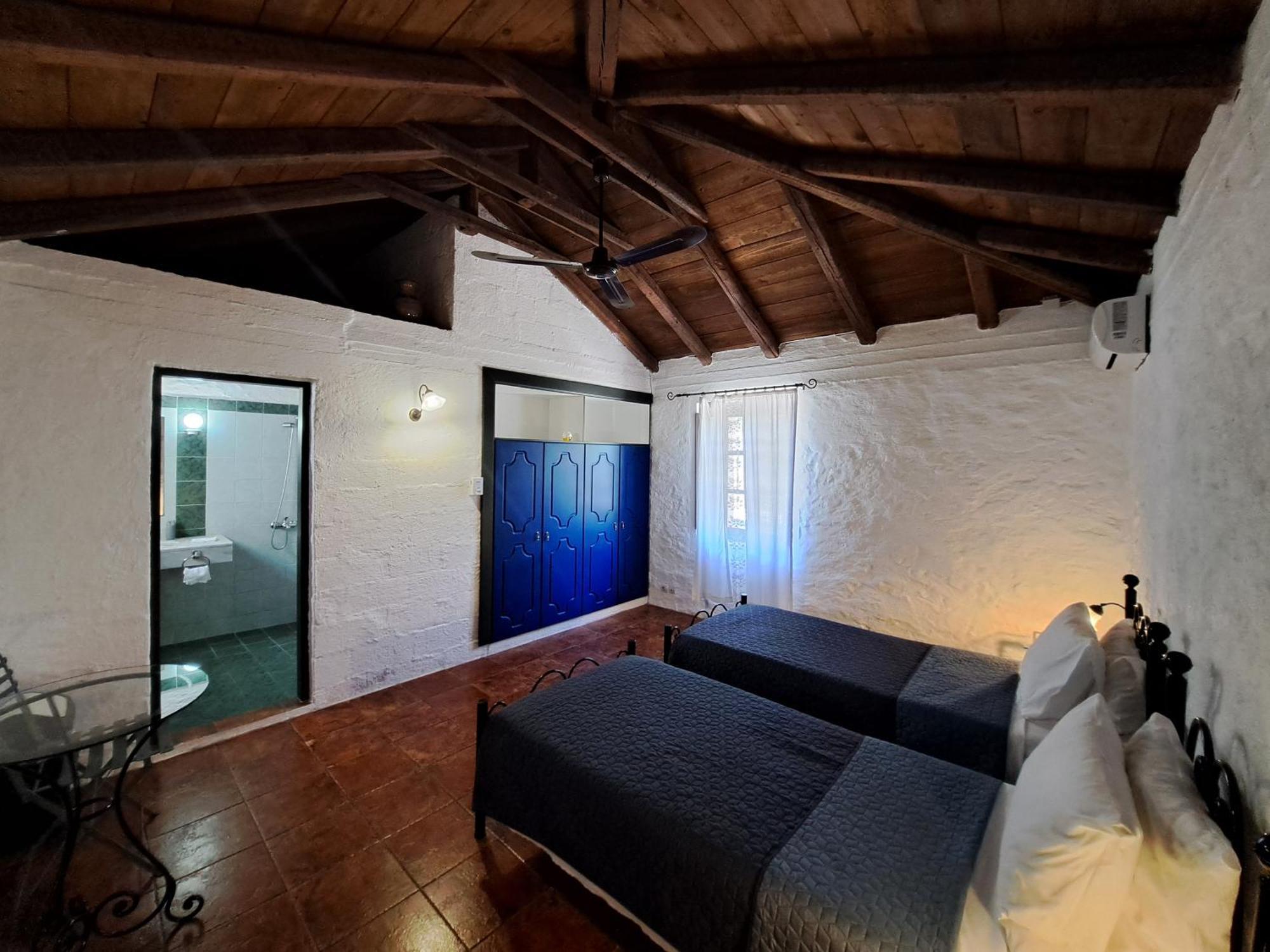 Tsivouli Accommodation Lithakia  エクステリア 写真