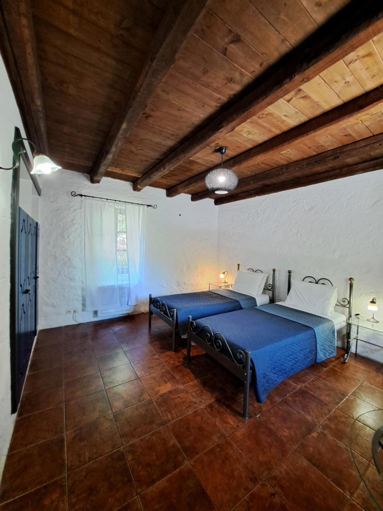 Tsivouli Accommodation Lithakia  エクステリア 写真