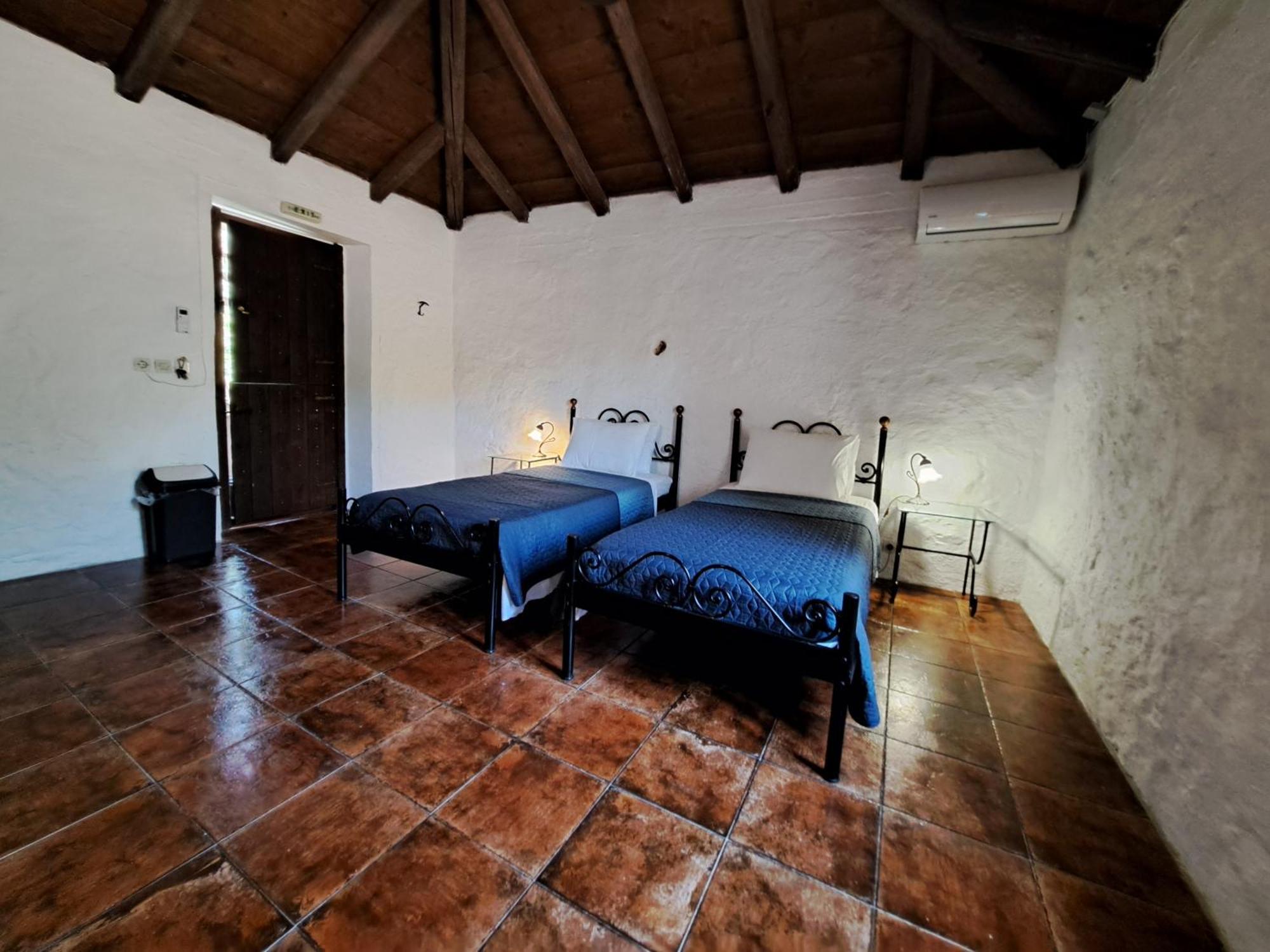 Tsivouli Accommodation Lithakia  エクステリア 写真
